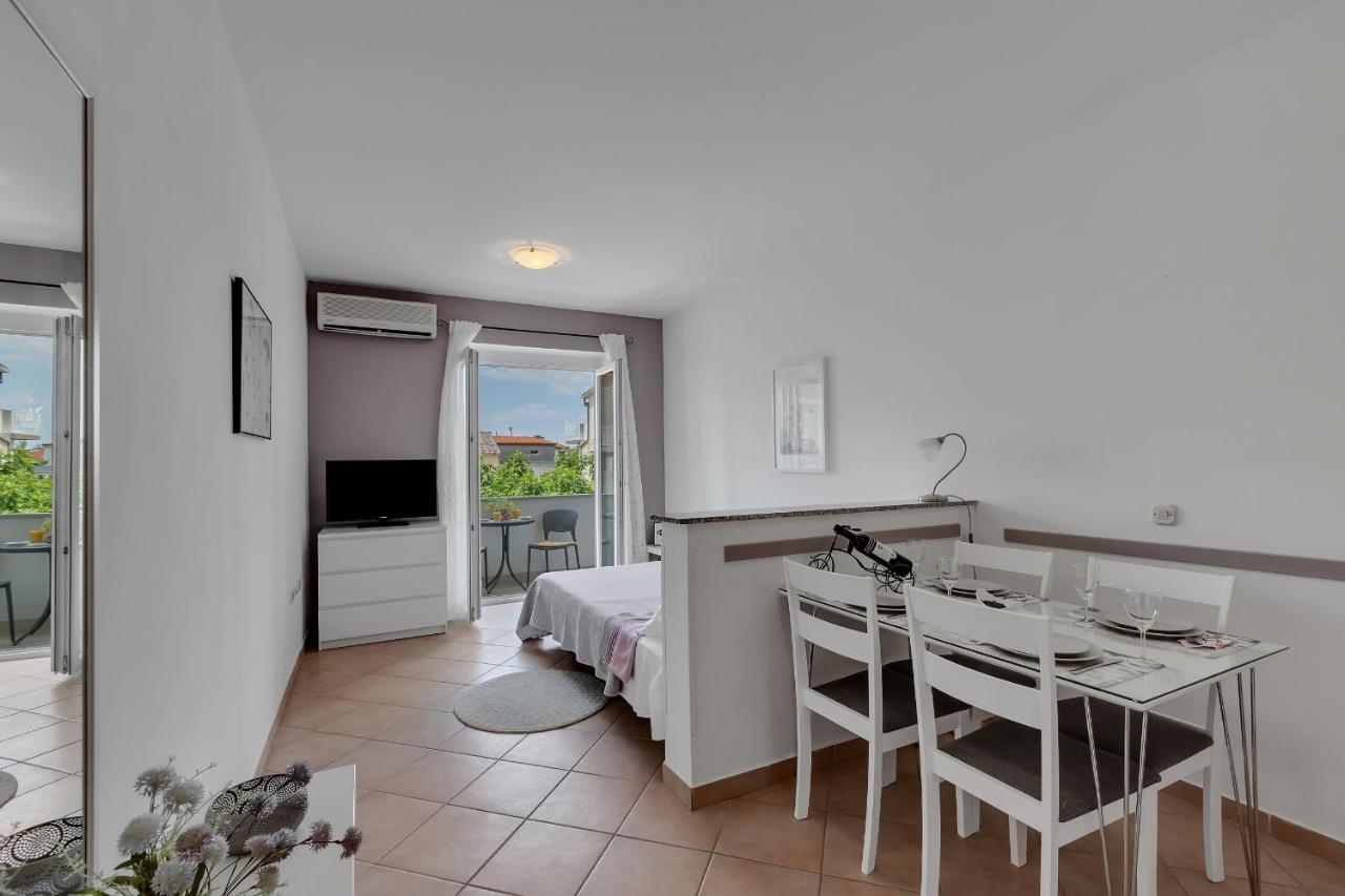 Apartments Divna Baška Voda Kültér fotó