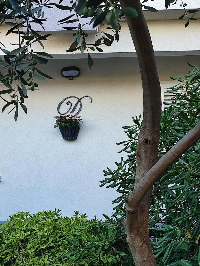 Apartments Divna Baška Voda Kültér fotó