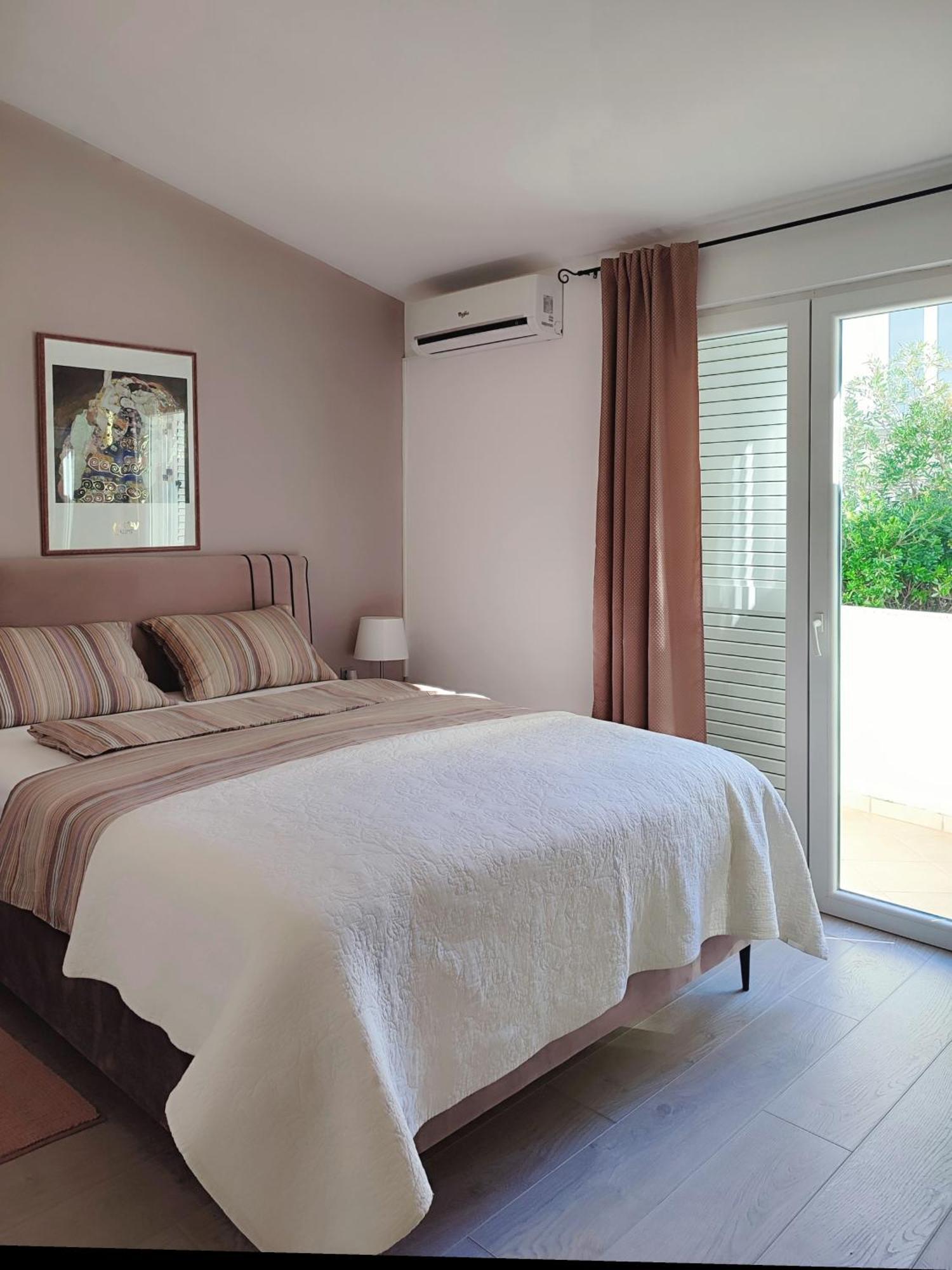Apartments Divna Baška Voda Kültér fotó